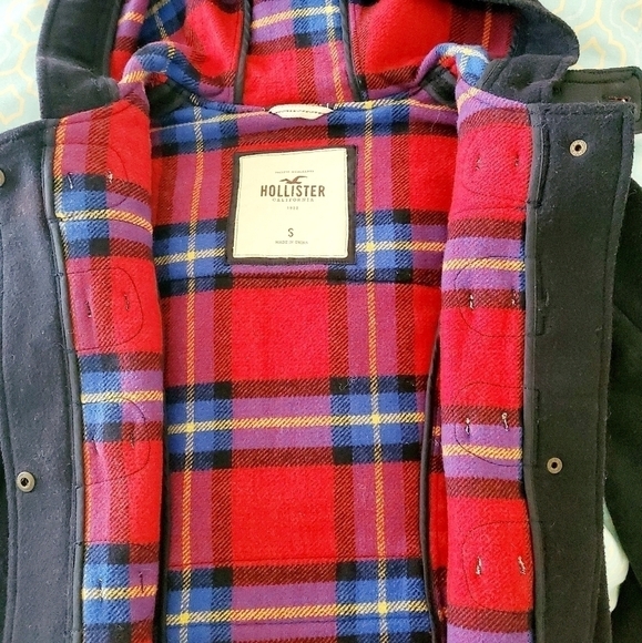 HOLLISTER | Navy Blue Toggle Coat - Picture 3 of 5